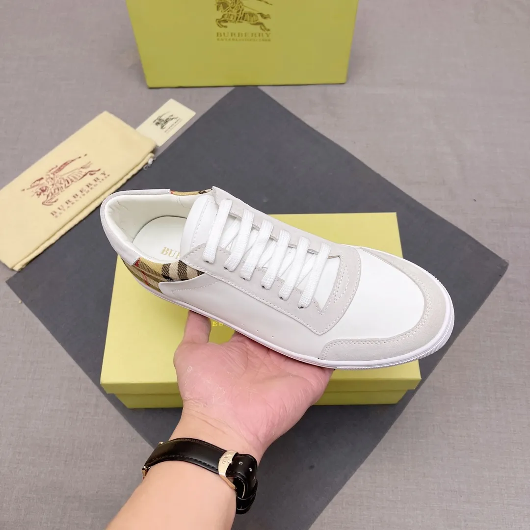 P360 B men's classic low-top sneakers are reinterpreted in Vintage plaid cotton and cowhide materials, decorated with a new brand logo. First-grain cowhide lining, embossed Burberry lettering logo on the heel, original outsole! 38-44 (45 46 customized) No. 019